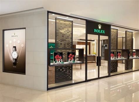 ‭Dickson Watch & Jewellery‬ in Shop 2042 IFC Mall, Level 2 